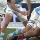 Une mêlée du XV de France vs les Pumas.